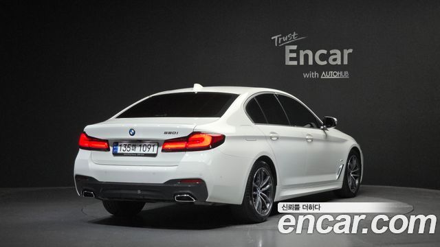 BMW 5-Series G30 520i M Sport - фото 1