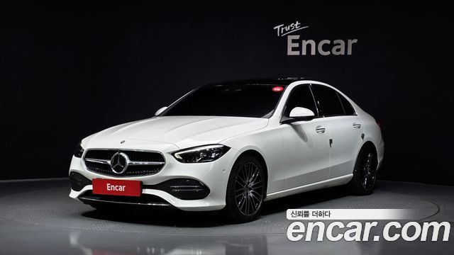 Mercedes-Benz C-Class W206 C300 4MATIC Avantgarde - фото 0