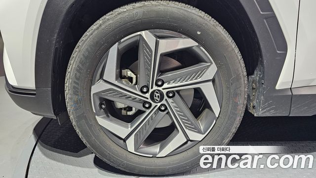 Hyundai Tucson NX4 Gasoline 1.6 Turbo 2WD Inspiration - фото 4