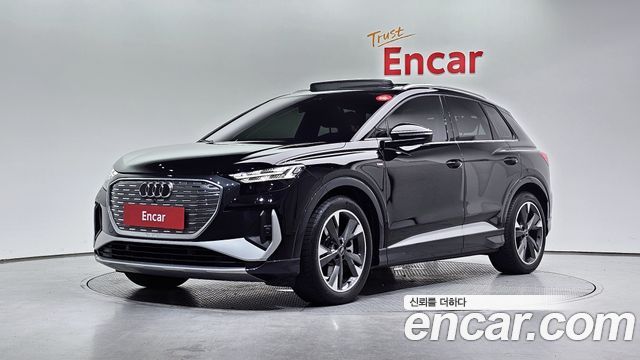 Audi Q4 e-tron F4 40 Premium - фото 0
