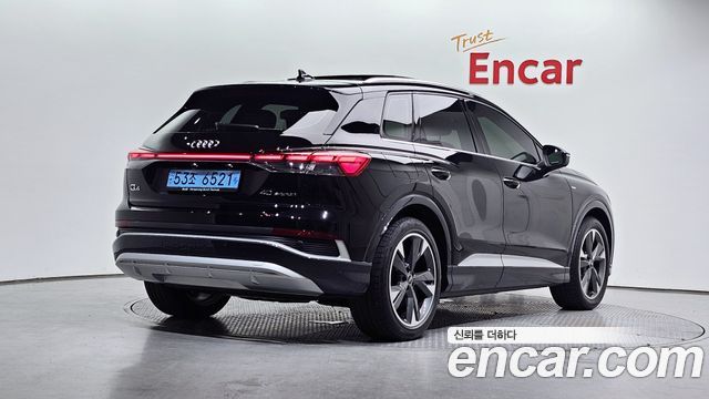 Audi Q4 e-tron F4 40 Premium - фото 1