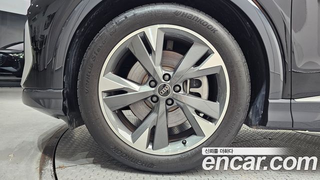 Audi Q4 e-tron F4 40 Premium - фото 4