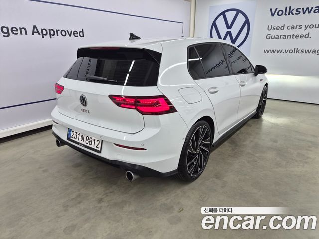 Volkswagen Golf 8-го поколения 2.0 GTI - фото 1