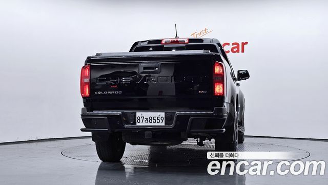 Chevrolet (GM Daewoo) Colorado 3.6 Z71-X Midnight 4WD - фото 3