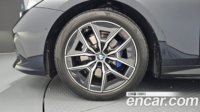 BMW 5-Series G60 520i M Sport - фото 4