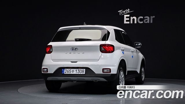 Hyundai Venue 1,6 Premium - фото 3