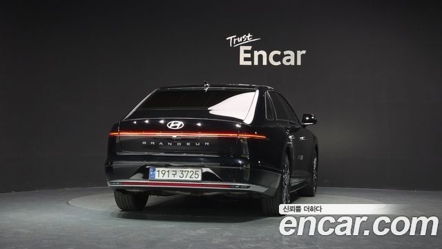 Hyundai Grandeur GN7, гибрид Exclusive - фото 3