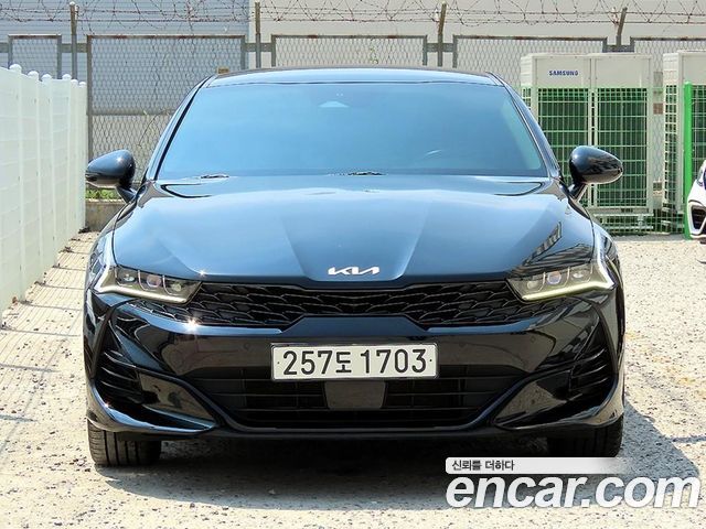 Kia K5 3-го поколения 2.0 Prestige - фото 0
