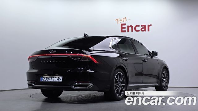 Hyundai Grandeur Новый IG 3.0 LPi Rent Car Premium - фото 1