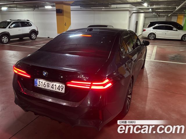 BMW 5-Series G60 530i xDrive M Sport - фото 2