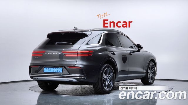 Genesis GV70 e-AWD - фото 1