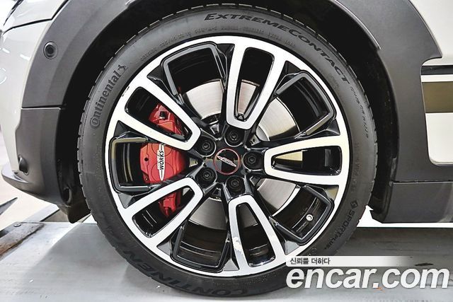 Mini Clubman JCW 2nd Gen - фото 4