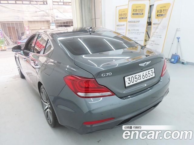 Genesis G70 2.0T AWD Elite - фото 1