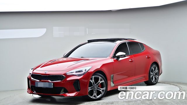 Kia Stinger 2.0 Turbo AWD Platinum - фото 0