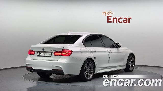 BMW 3-Series F30 320d M Sport - фото 1