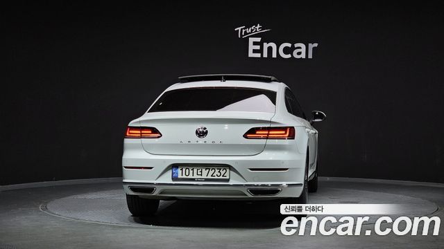 Volkswagen Arteon 2.0 TDI Premium - фото 3