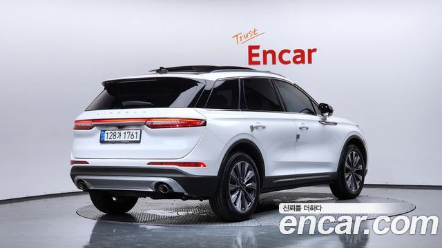 Lincoln Corsair 2.0 Reserve AWD - фото 1