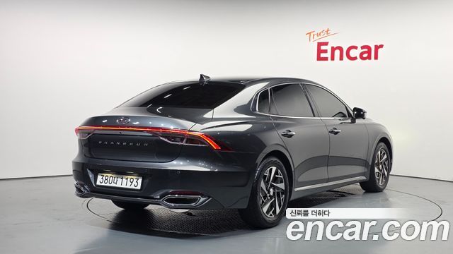 Hyundai Grandeur Новый IG, гибрид Premium - фото 1