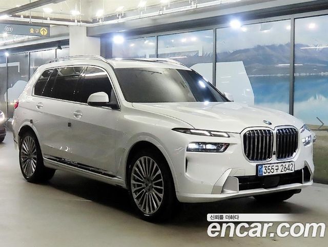 BMW X7 G07 xDrive 40i Design Pure Excellence 6-Seater - фото 0