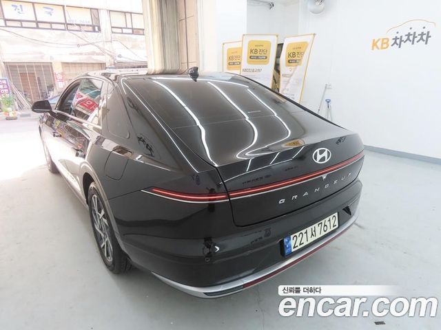 Hyundai Grandeur GN7 2,5 Gasoline 2WD Premium - фото 1