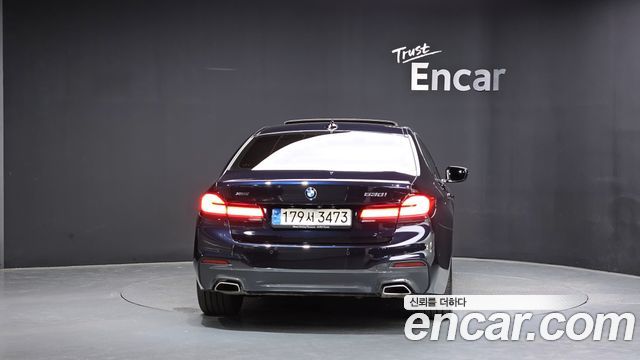 BMW 5-Series G30 530i xDrive M Sport Package Plus - фото 3