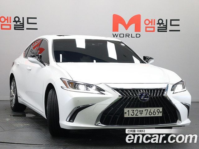 Lexus ES 7-го поколения Luxury Plus - фото 1