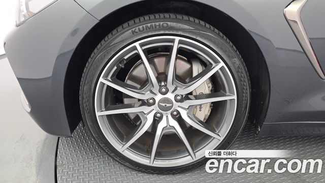 Genesis G70 2.0T AWD Sport Package - фото 4