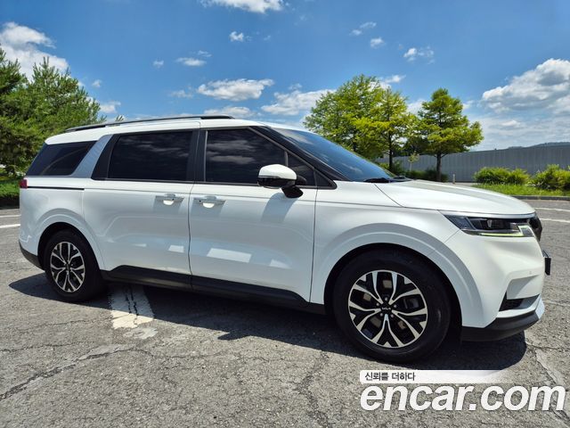 Kia Carnival 4-го поколения 9-Seater Prestige - фото 2