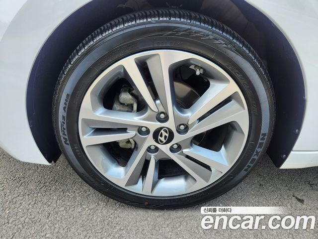 Hyundai Avante AD 1.6 GDI Value Plus - фото 4