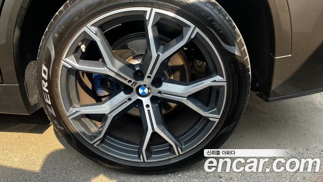 BMW X5 G05 xDrive 40i M Sport - фото 4