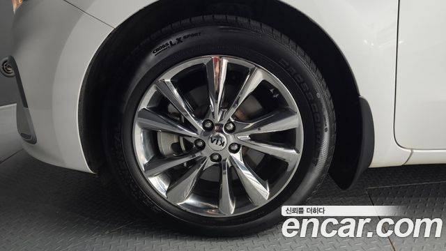 Kia Carnival Новый 9-Seater Noblesse Special - фото 4