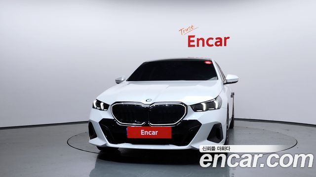 BMW 5-Series G60 530i xDrive M Sport Pro Special Edition - фото 2