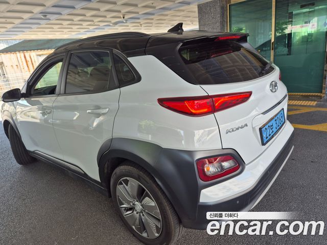 Hyundai Kona Premium - фото 3