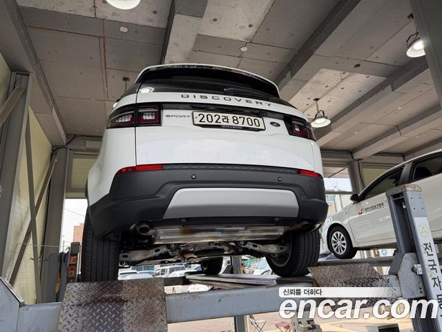 Land Rover Discovery Sport 2-го поколения P250 SE - фото 1