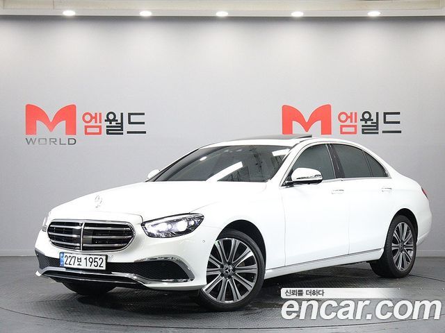 Mercedes-Benz E-Class W213 E350 4MATIC Exclusive - фото 0