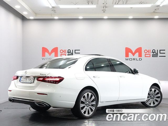Mercedes-Benz E-Class W213 E350 4MATIC Exclusive - фото 2