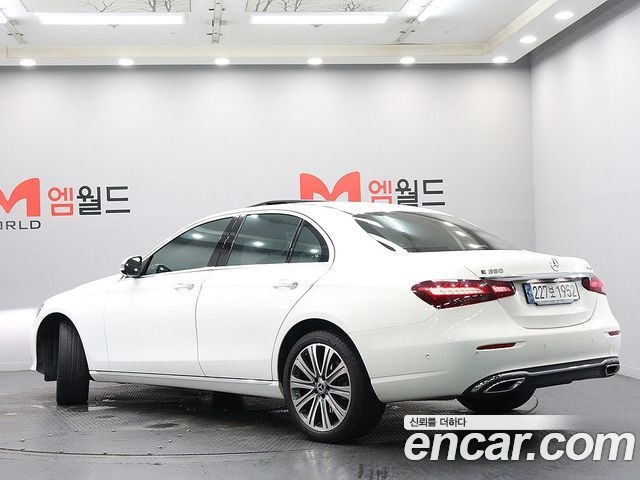 Mercedes-Benz E-Class W213 E350 4MATIC Exclusive - фото 3