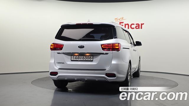 Kia Carnival Новый 9-Seater Prstige - фото 3