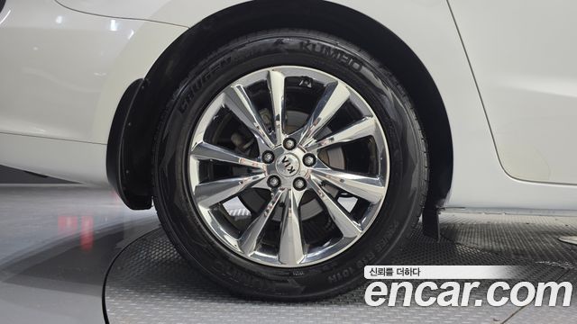Kia Carnival Новый 9-Seater Prstige - фото 4