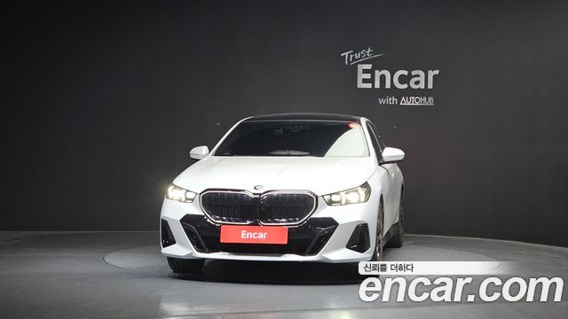 BMW 5-Series G60 530i xDrive M Sport Pro Special Edition - фото 2