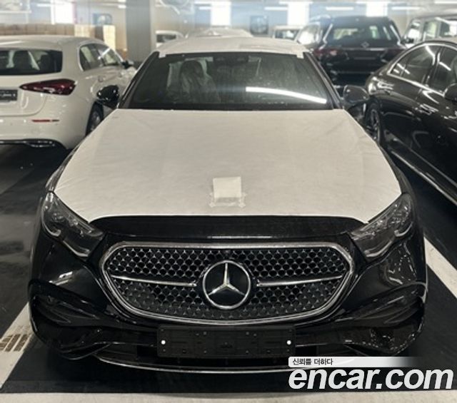Mercedes-Benz E-Class W214 E300 4MATIC AMG Line - фото 0