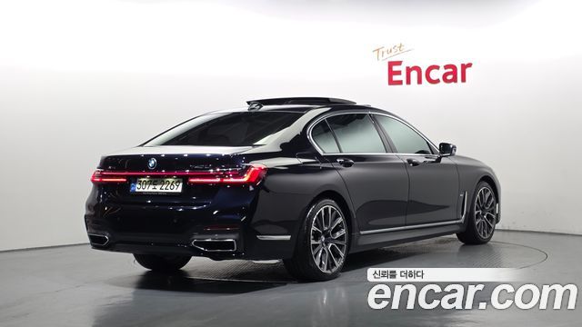 BMW 7-Series G11 740Li xDrive M Sport Package - фото 1