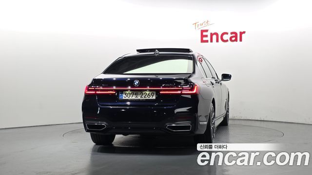 BMW 7-Series G11 740Li xDrive M Sport Package - фото 3
