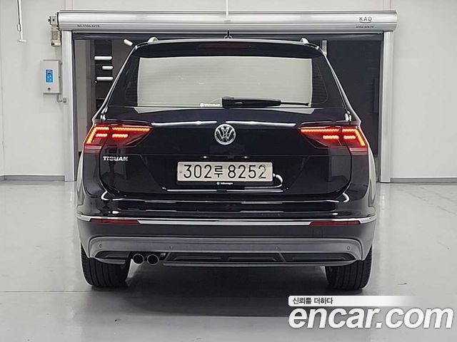 Volkswagen Tiguan 2-го поколения 2.0 TDI Premium - фото 2