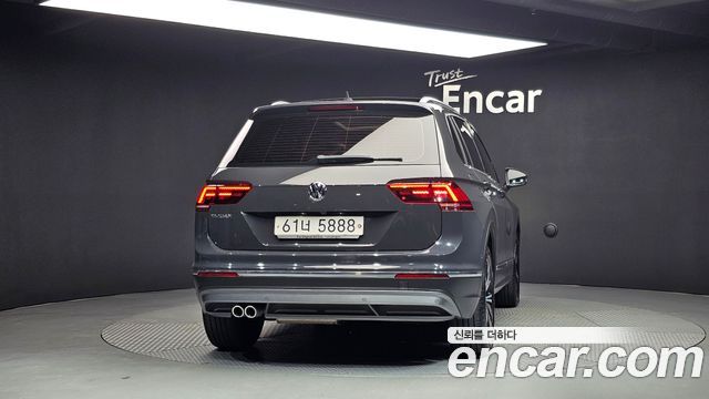 Volkswagen Tiguan 2-го поколения 2.0 TDI Prestige - фото 3