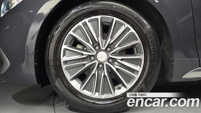Hyundai Grandeur IG, гибрид Exclusive Special - фото 4