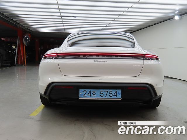Porsche Taycan Base - фото 2