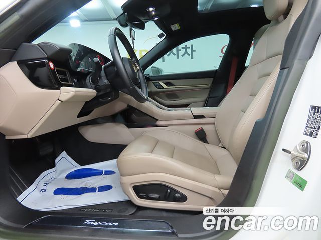 Porsche Taycan Base - фото 4