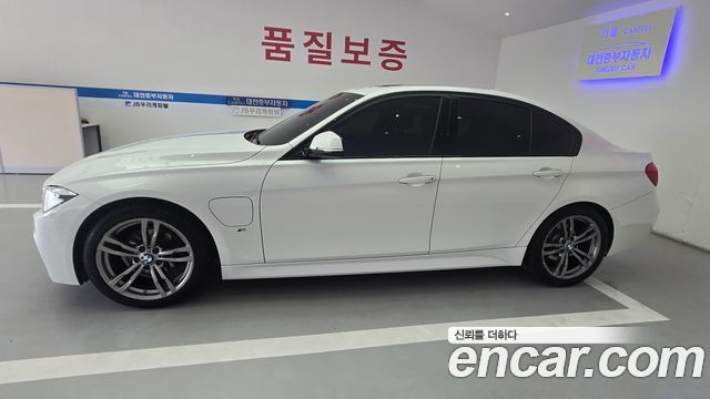 BMW 3-Series F30 330e iPerformance M Sport - фото 1