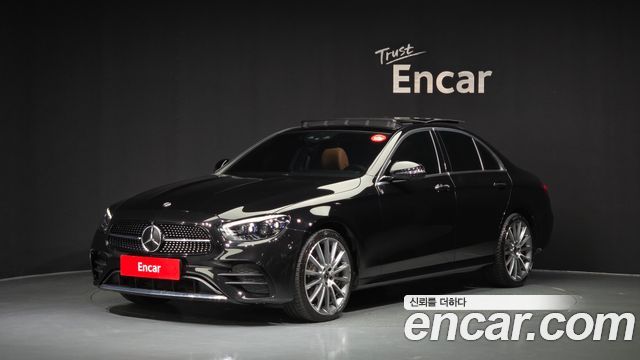 Mercedes-Benz E-Class W213 E350 4MATIC AMG Line - фото 0